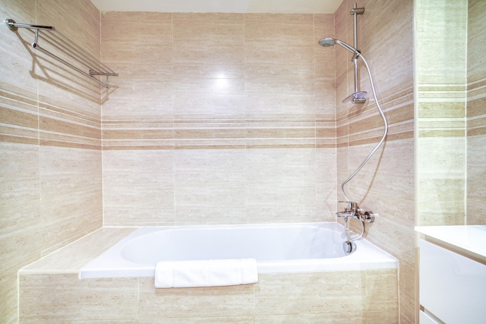 Upscale 2BR w Burj Khalifa Fountain Views