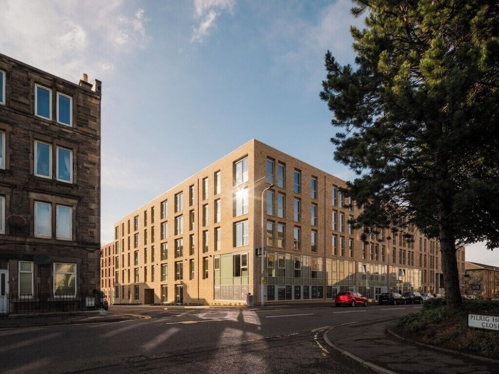 Fyfe Sage in Edinburgh