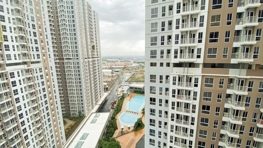Best Deal Studio At 23Rd Floor Tokyo Riverside Pik 2 Apartment