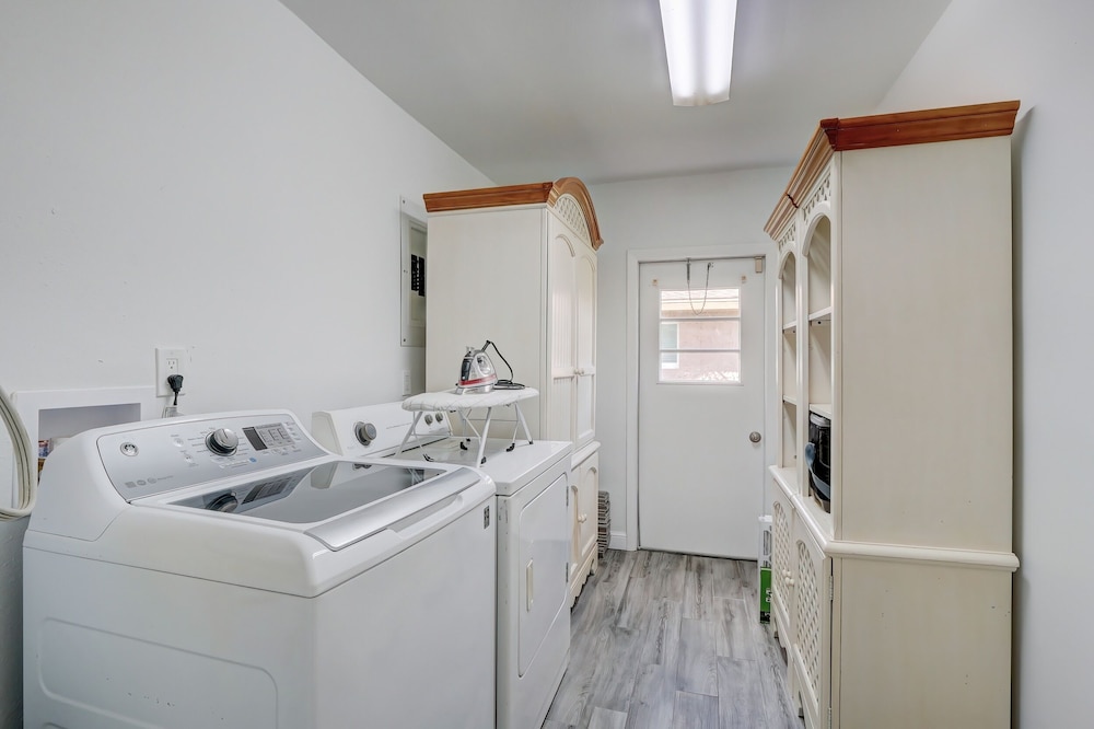 Luxury Pool Dog Friendly Central To Naples And Marco Island By Sky Run Naples 3 Bedroom Home