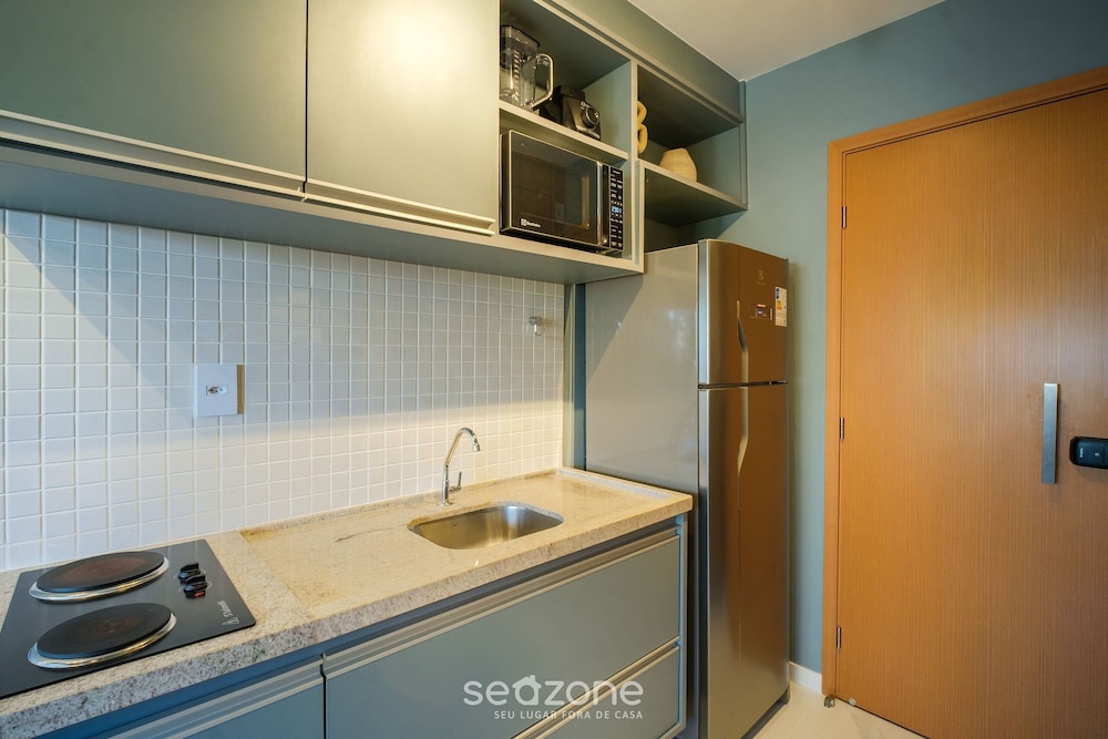 SMT - Building 750m From the Beach in Salvador
