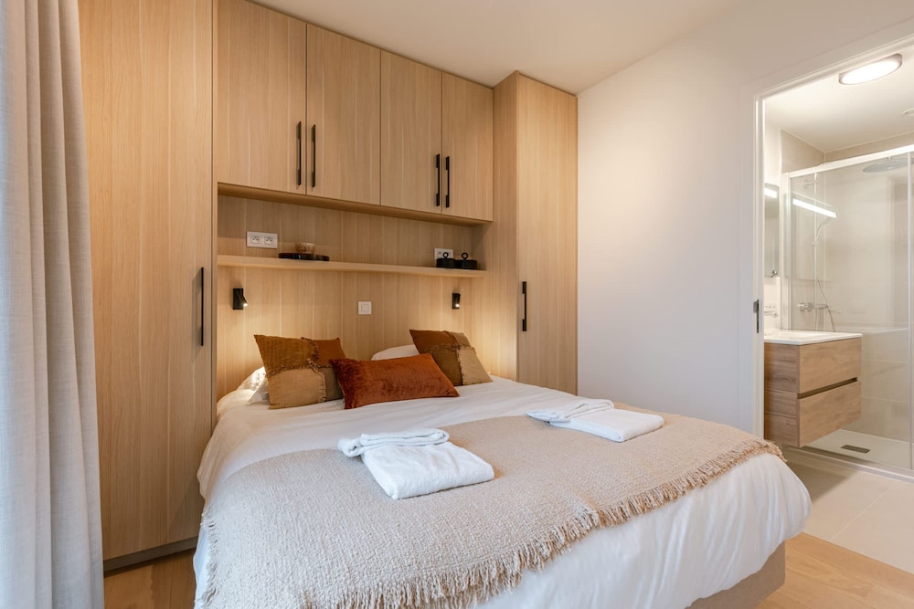 Ostend Luxury 4-guest Balcony and Free Parking