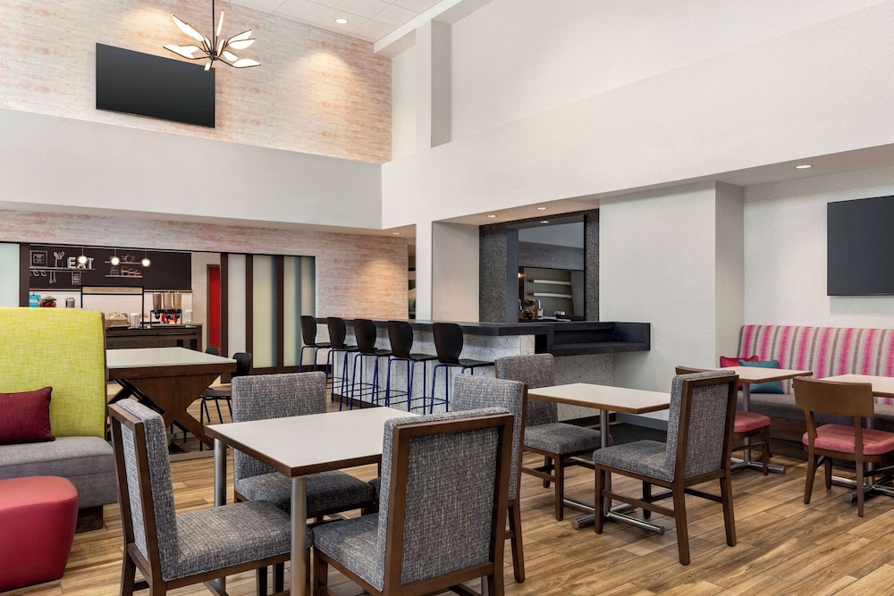 Hampton Inn  Suites Oroville - Property Image 10