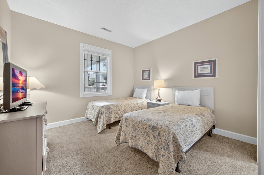 Magnolia Place 4757-104 2 Bedroom Condo