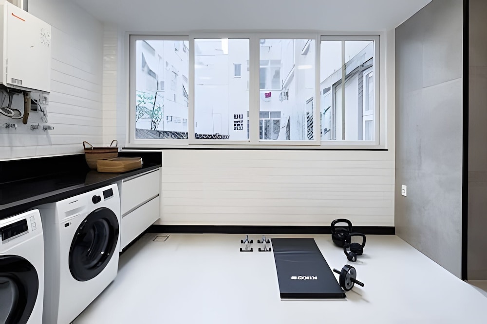 Ipanema | Duplex no melhor local do bairro, 4 quartos, 5 min da Praia - por Casapē Rio