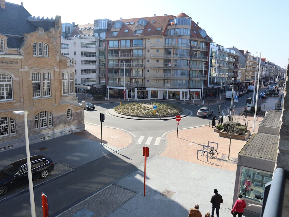 Apartment in Nieuwpoort Near Sandy Shores