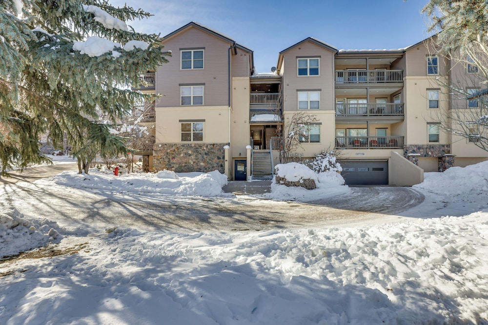 Close to Beaver Creek & Vail: Cozy Edwards Condo!