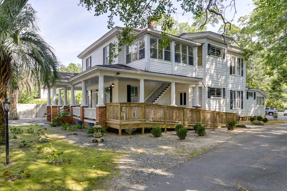 Charming Thomasville Getaway: Walk to Downtown! view 5