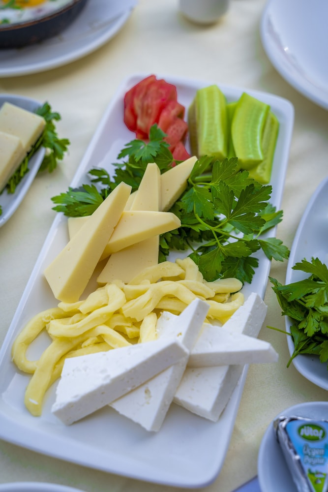 Queen Boutique Hotel - Image 44