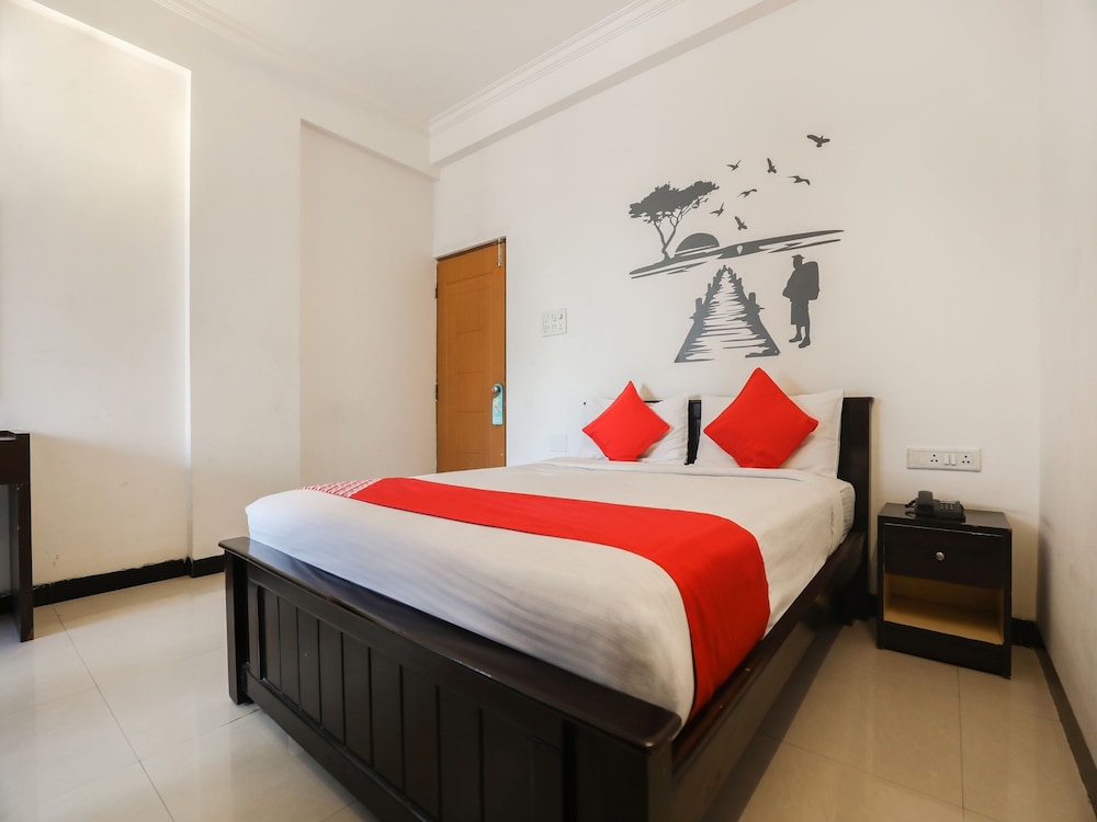 OYO 29638 Gmr 18 Hotel