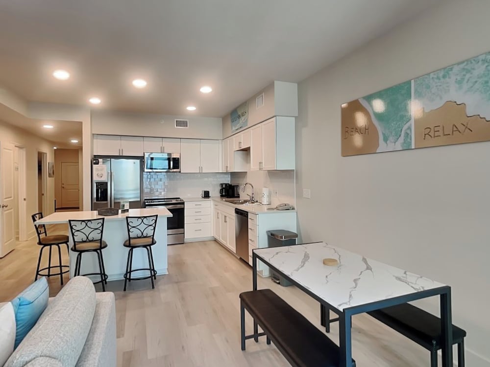 Sea Glass #313 by Southern Vacation Rentals