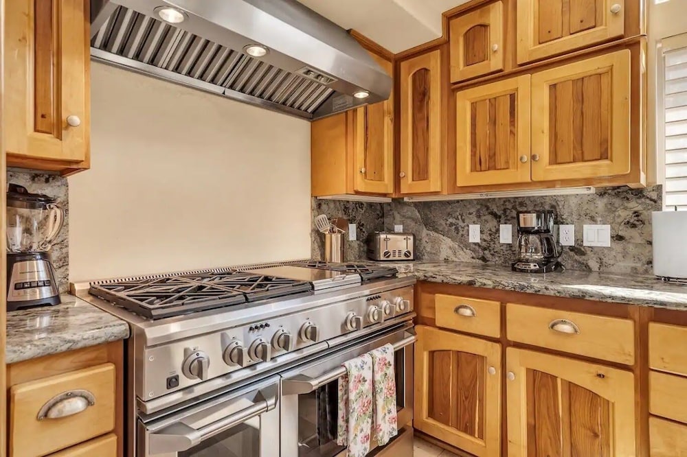 Lake Tahoe Vacations - 1603 Bel Aire Circle 3 Bedroom Home by RedAwning - Property Image 36