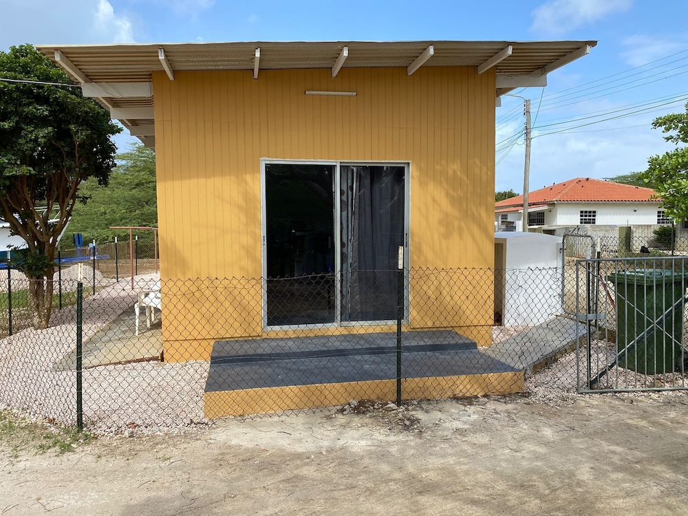 One Bedroom Apartment on Bonaire in Quit Area view 3