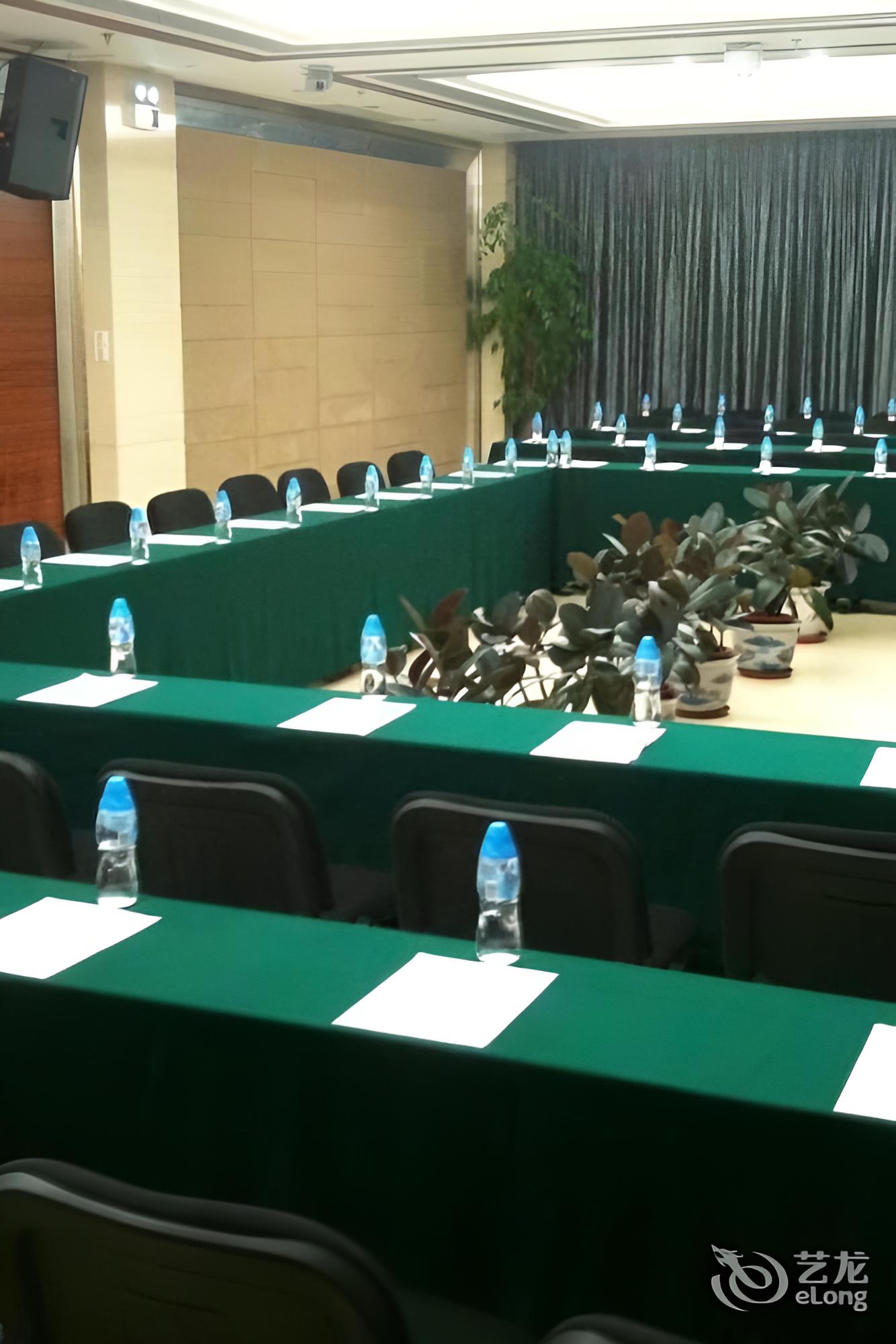 Huaweida Hotel