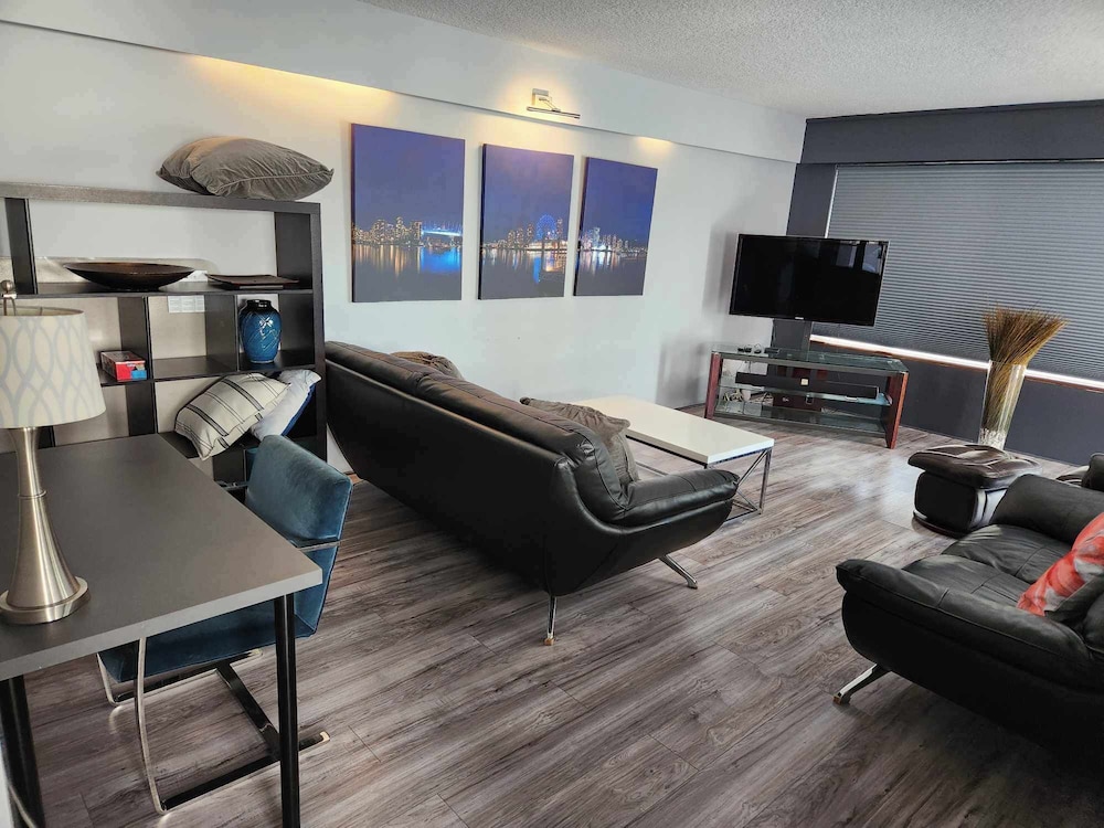 Signature City Charm Furnished 3BR - Image 5