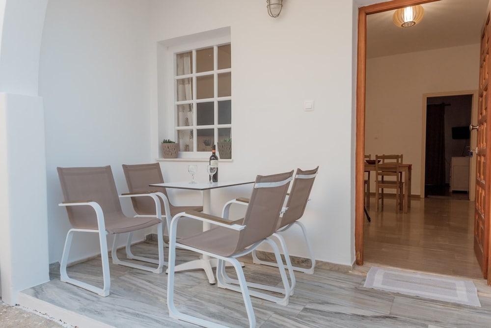 Naousa Central House Paros