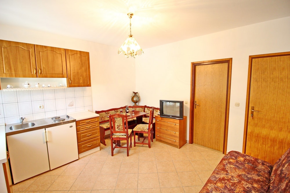 Apartments Veselka