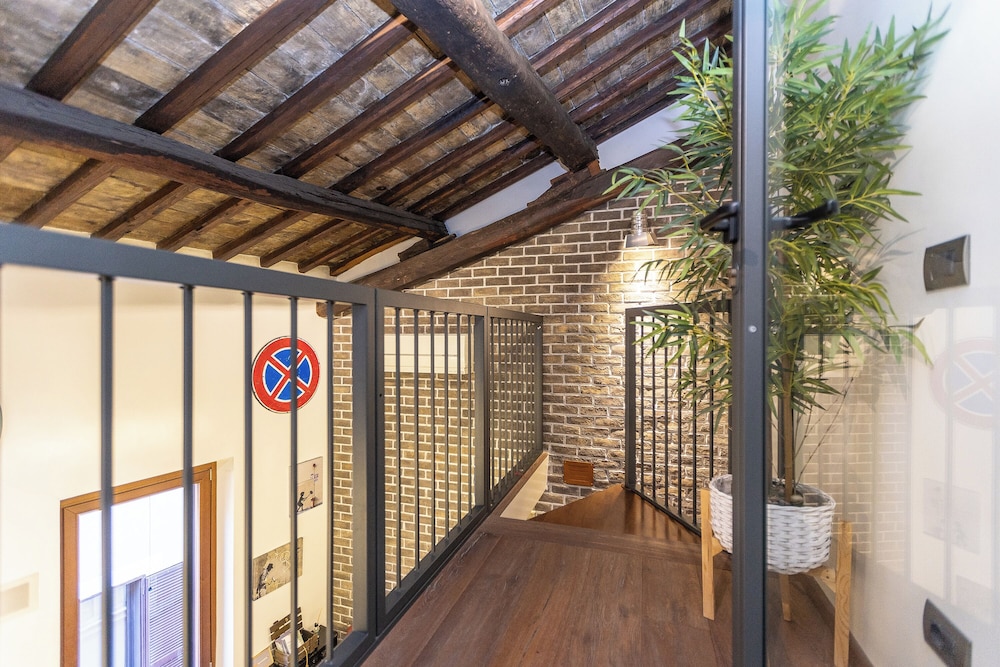 Mou House Trastevere