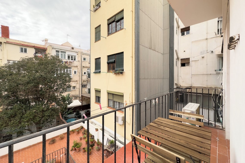BeBarceloner Sants Apartments