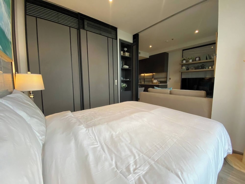 Pattayas Top Sea View Luxury Escape