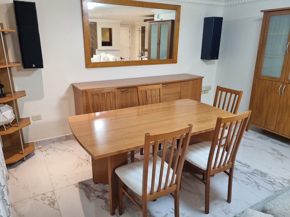 Charming Amman Apartment With Security and Modern Amenities