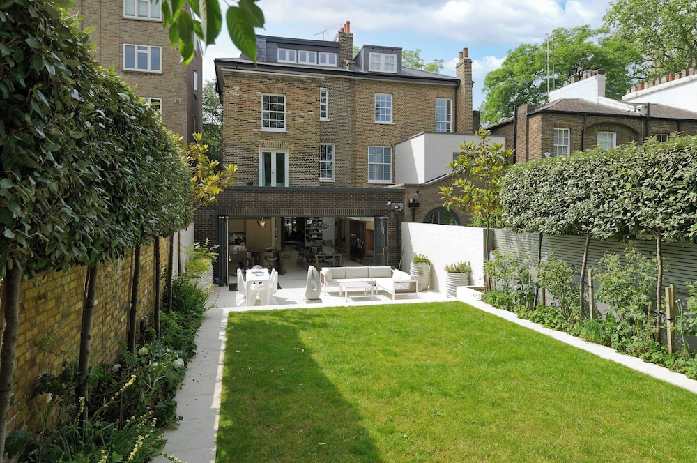 7bed Notting Hill W/garden, Games Room & Parking