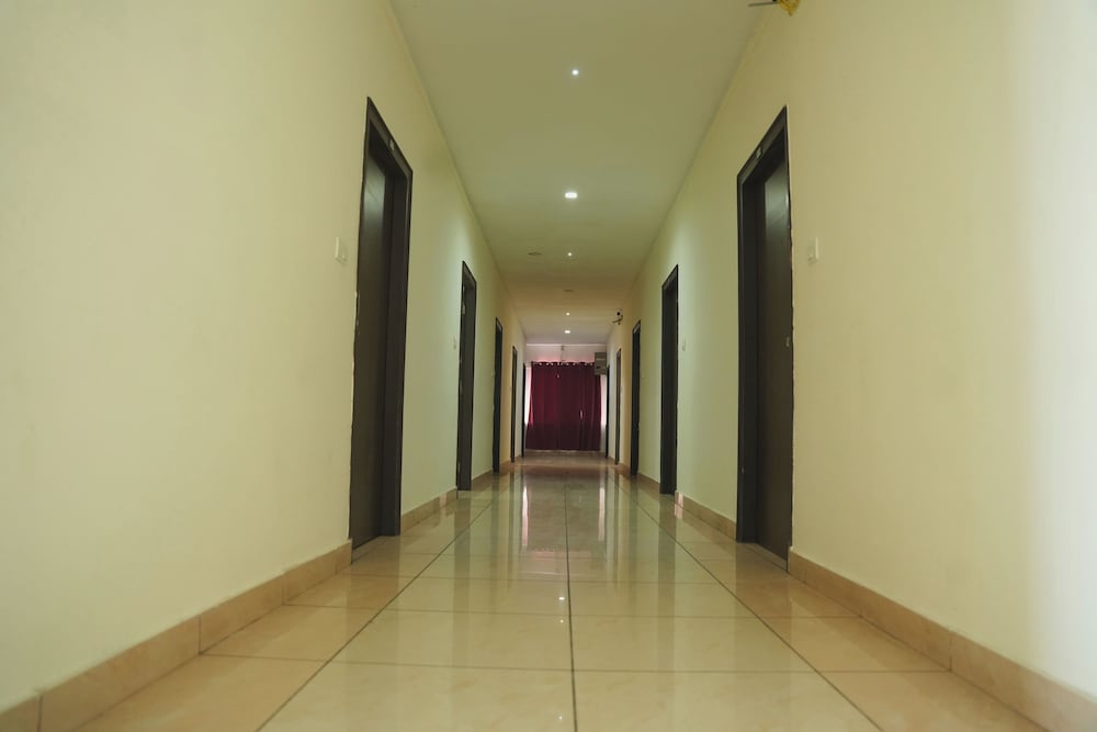 Hotel Grand Leela Krishna
