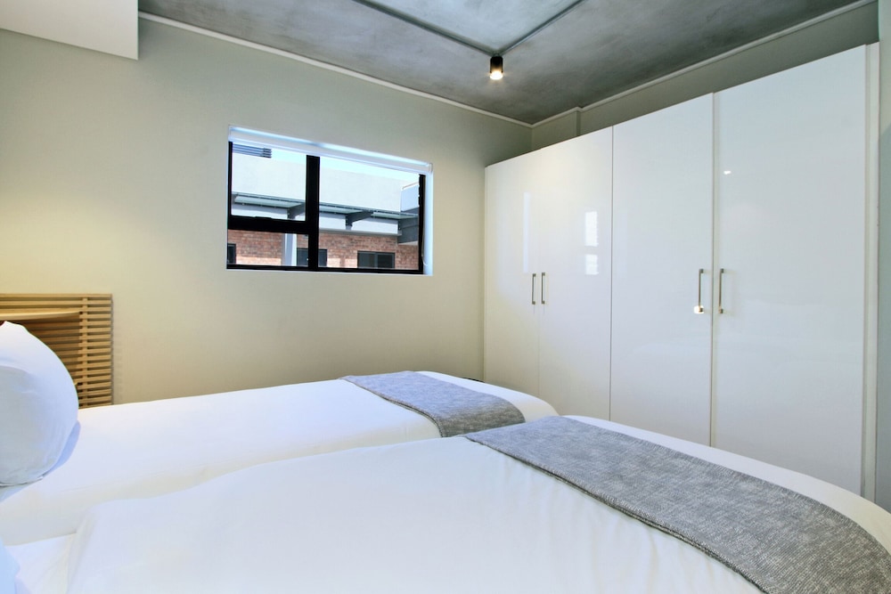 Docklands Deluxe Apartments by ITC Hospitality