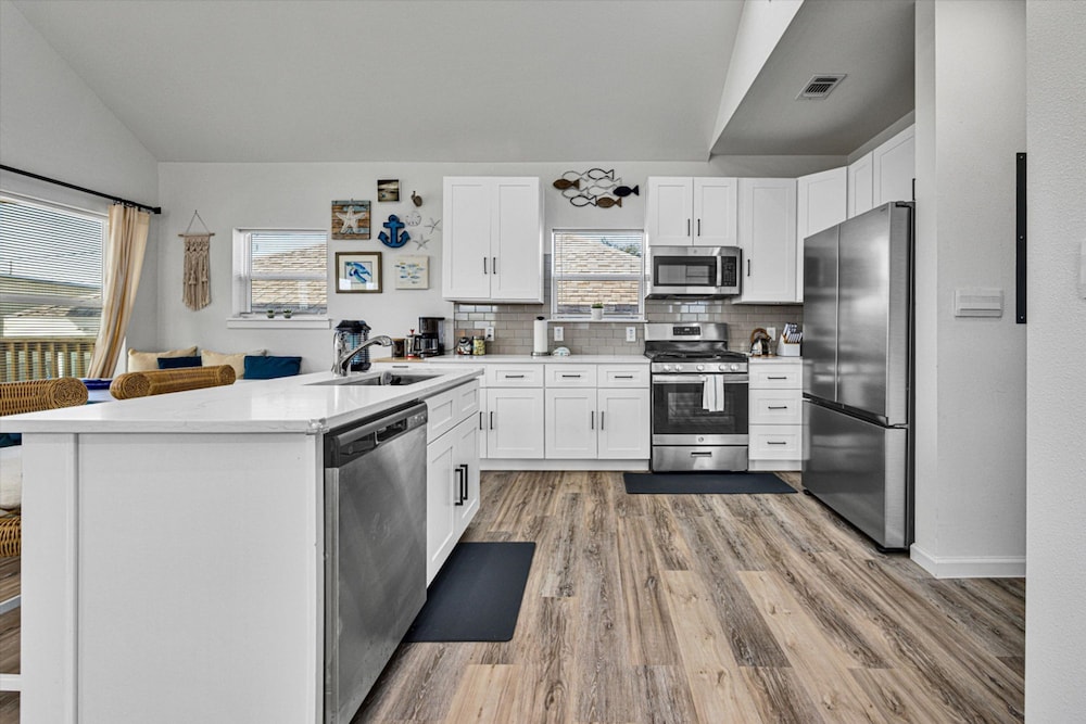 Newly Remodeled Home Minutes From Cruise Terminal