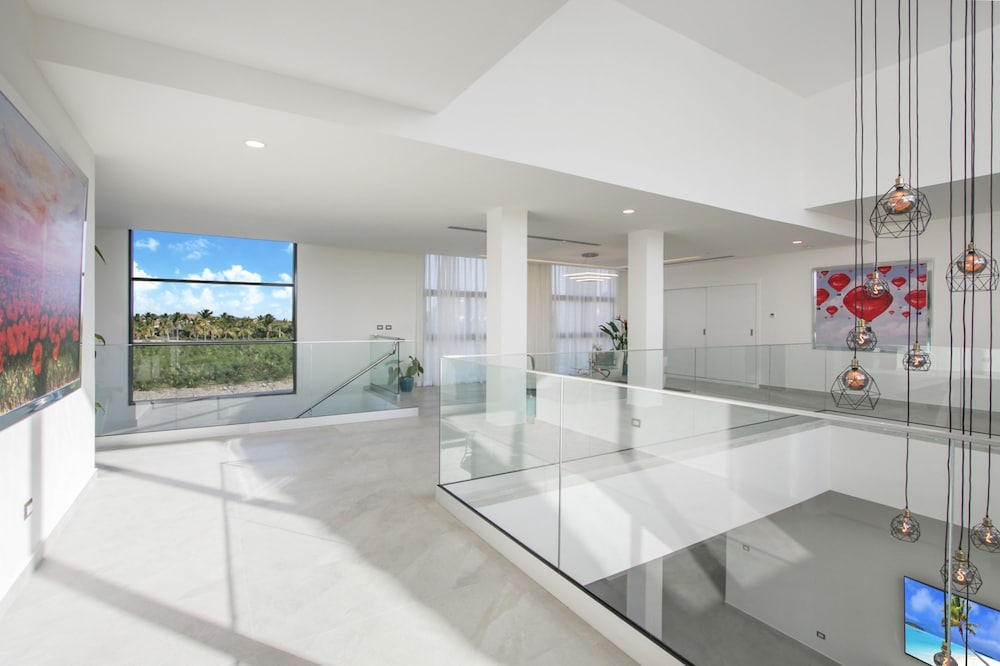 Brand New All-inclusive Villa in Cap Cana With Pool Jacuzzi Chef Butler Maid Golf Cart