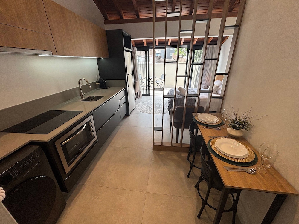 Complete Studios in Downtown Floripa - CMA