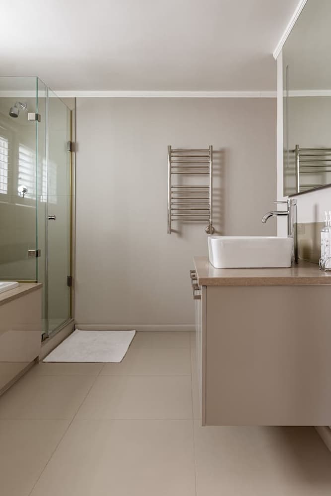 Bantry Place - Luxury Apartment