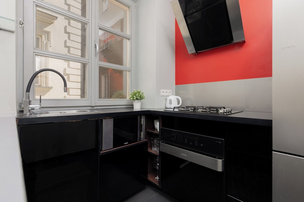 Old Town Apartment Piwna by Renters view 3