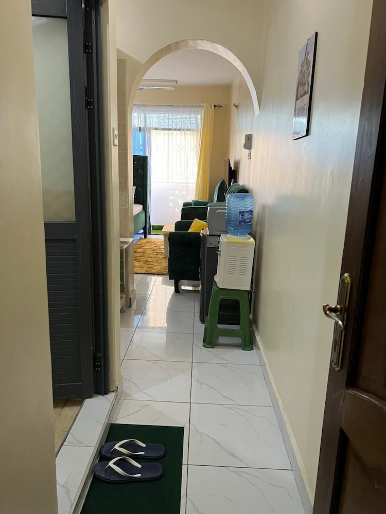 Lux Suites Lakeview Studios Bamburi