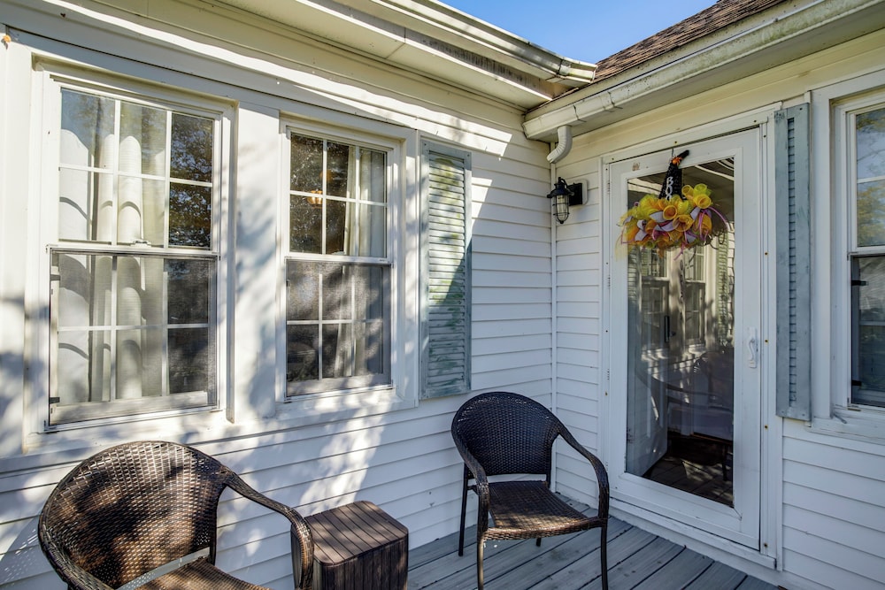 Fishing & Boating Retreat! Smith Island Cottage