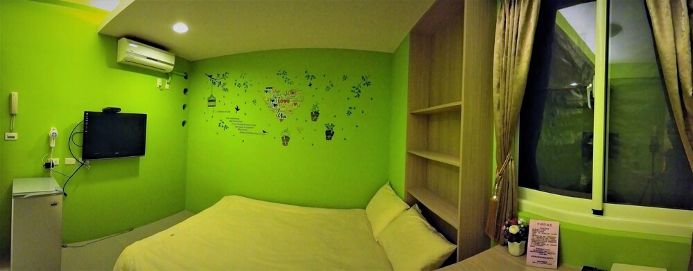 Photo 9