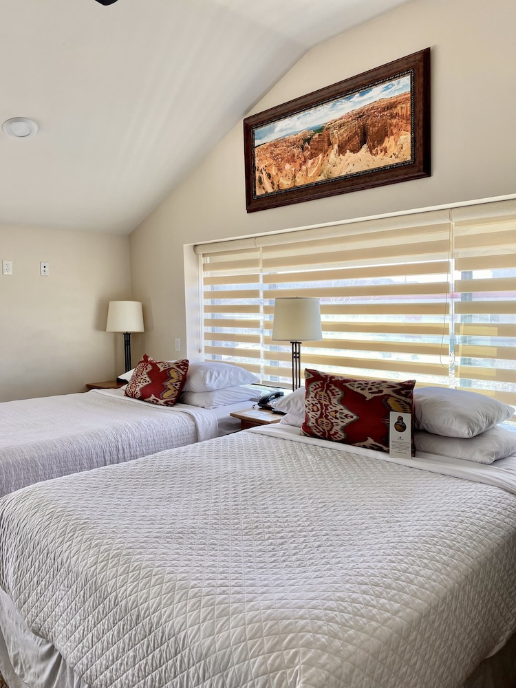 Iron Springs Adventure Resort & RV Park
