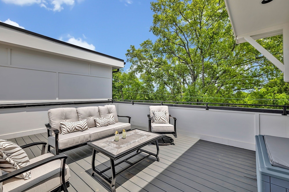 Alto-private Rooftop Deck-8 Mins to Broadway