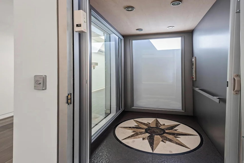 Alta Royale - Exquisite Designer Retreat Near Soho House & Rodeo Drive