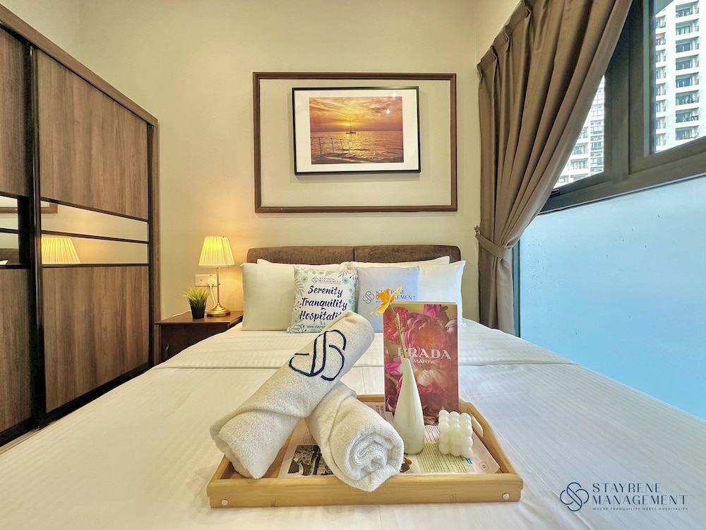 Country Garden Danga Bay Sea View Homestay by Stayrene