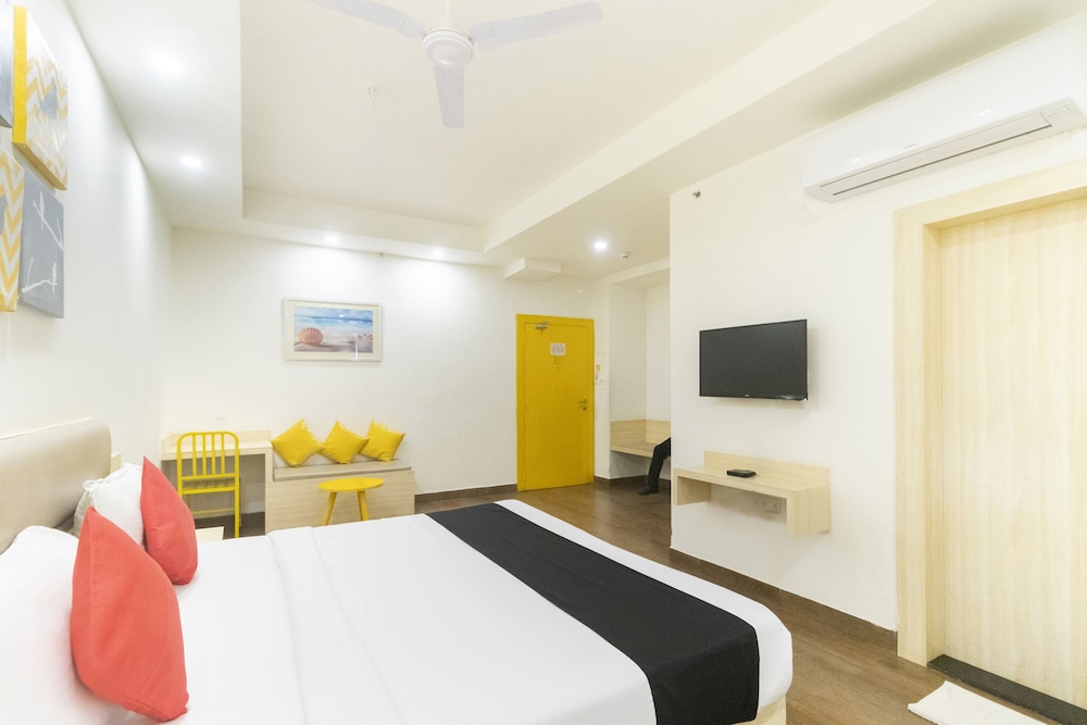 OYO 16340 Yellow Hotels