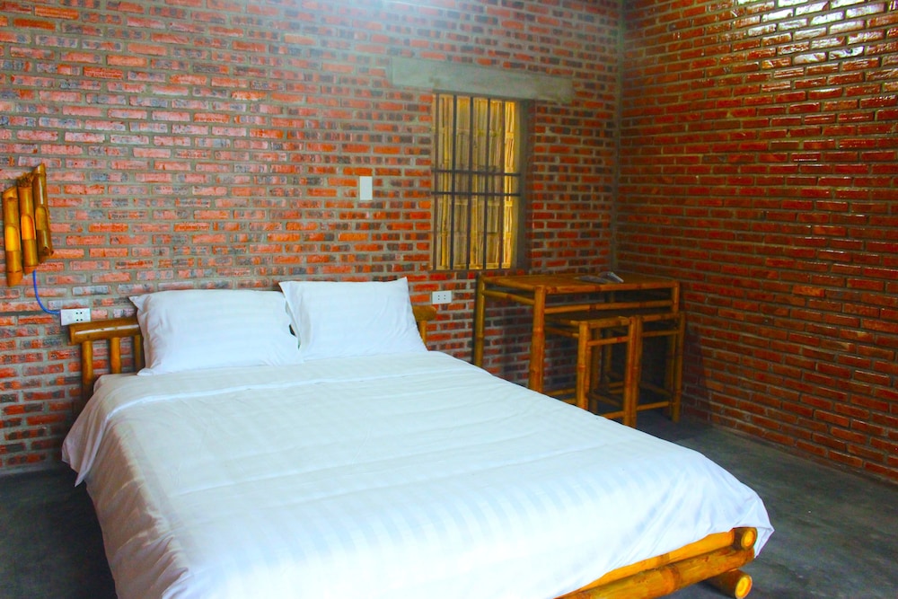 Ba's Garden Beachside Homestay view 4