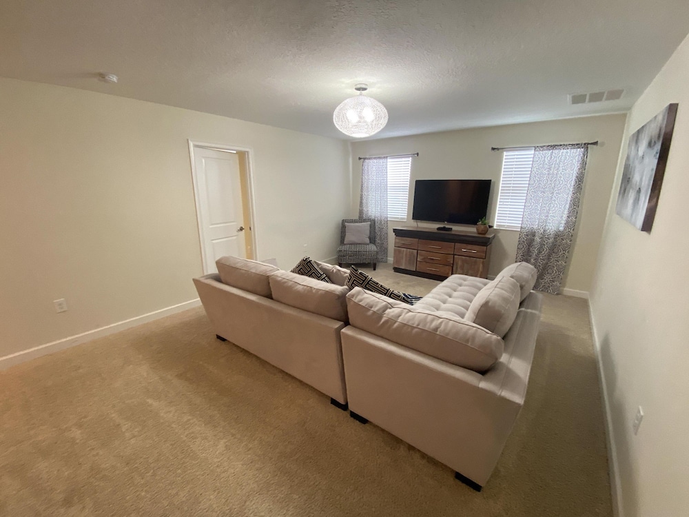 Champions Gate 6BR Villa Pool Spa Retreat