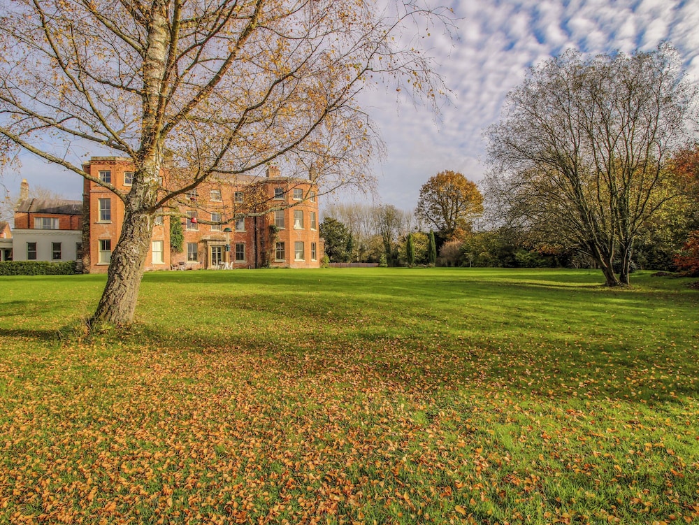 Caynham Court