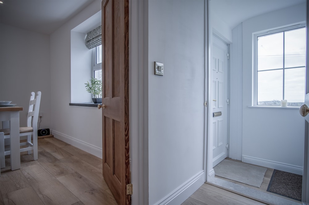 Elidyr Cottage - 3 Bed Cottage - Amroth view 4