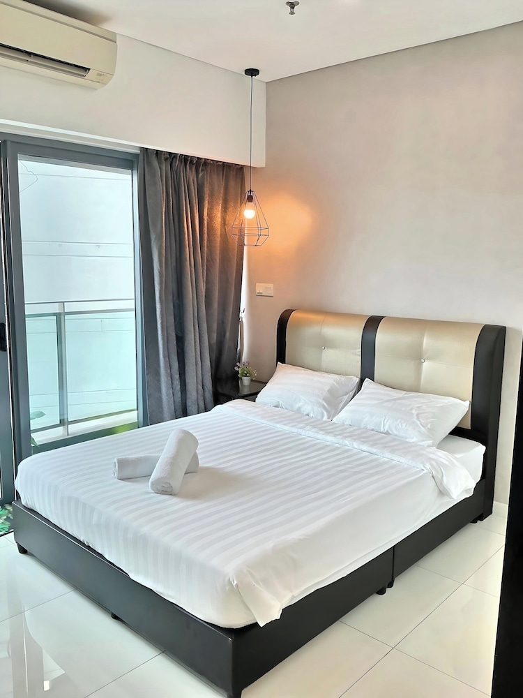 Summer suites klcc By Regal Homes