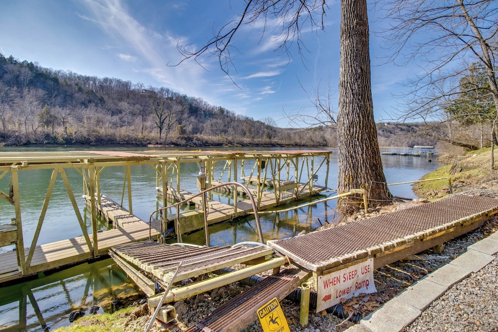 Premier Trout Fishing: Scenic White River Cabin