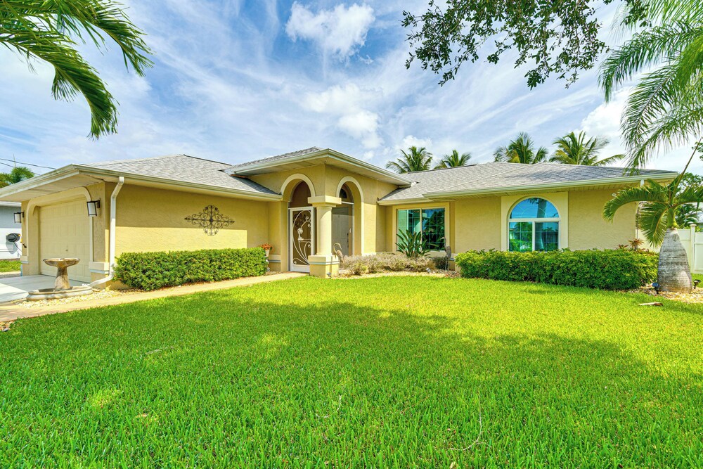 6 Mi to Beach: Family Oasis w/ Pool in Cape Coral