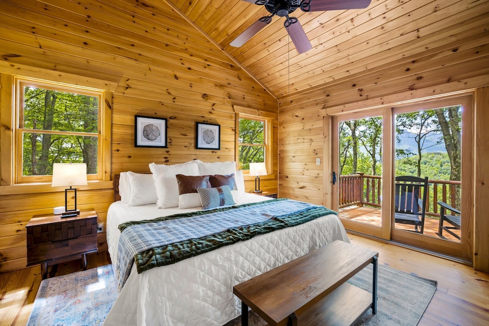 Eagle Nest Lodge Hot Tubs Mountain Views