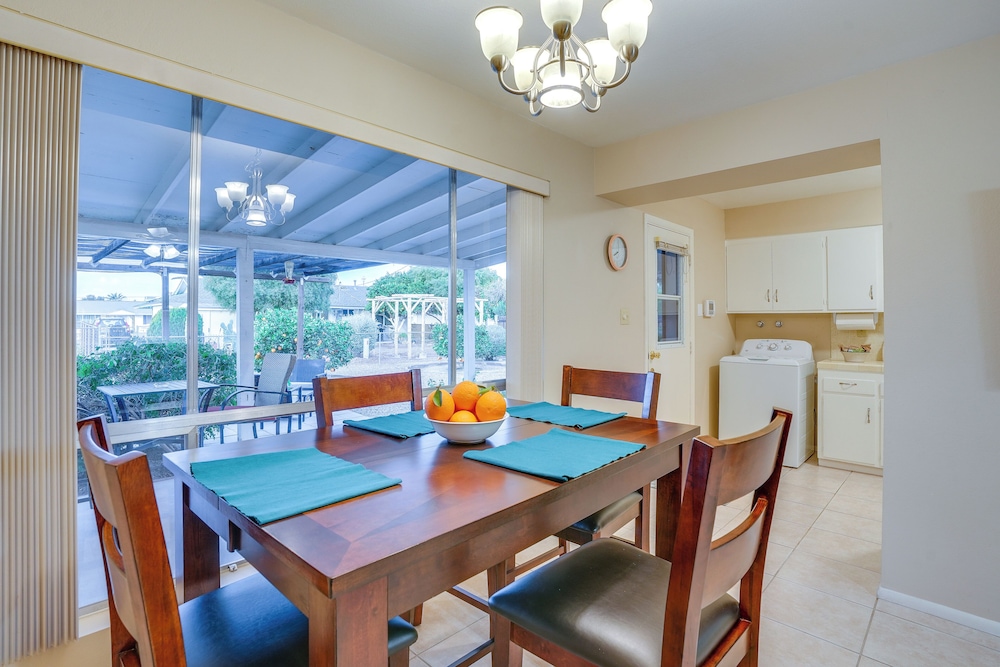 Patio & Yard: Sun City Home Near Casinos